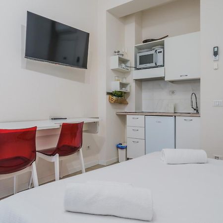 Cristel Apartment - 15 Min Da Milano - Parcheggio - Mono 2 Cormano Eksteriør billede